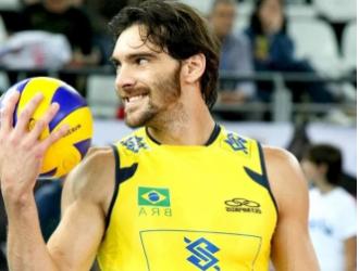 Giba é eleito o melhor jogador de vôlei do Brasil de todos os tempos em  votação